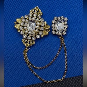 Gold-Tone Crystal and Pearl Connector Brooch with Chain